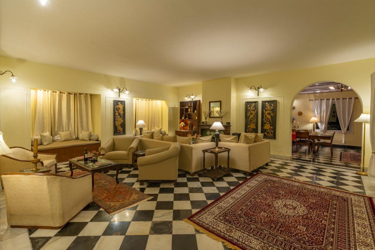 Saffronstays Chalet Vie, Kasauli - All Clear Roads ภายนอก รูปภาพ