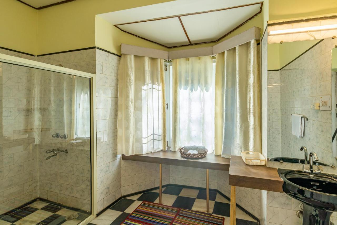 Saffronstays Chalet Vie, Kasauli - All Clear Roads ภายนอก รูปภาพ